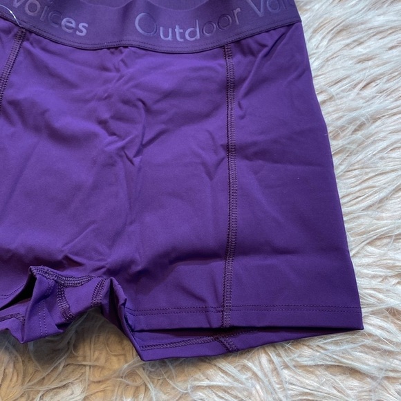 NWT Outdoor Voices Zoom 1.5” Bloomer Shorts in Açaí sz XXS - Picture 6 of 8